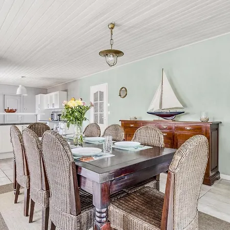 Semesterbostad Maison Avec Piscine Pour 6 Personnes *