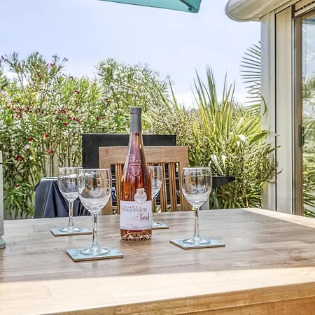 Semesterbostad Maison Avec Piscine Pour 6 Personnes *