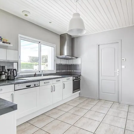 Сasa de vacaciones Maison Avec Piscine Pour 6 Personnes *
