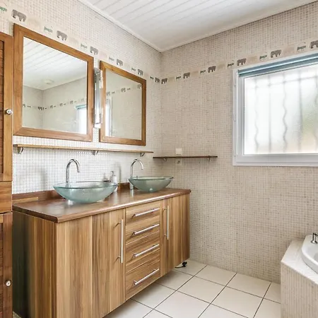 Maison Avec Piscine Pour 6 Personnes Сasa de vacaciones
