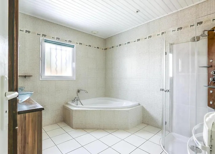 Maison Avec Piscine Pour 6 Personnes